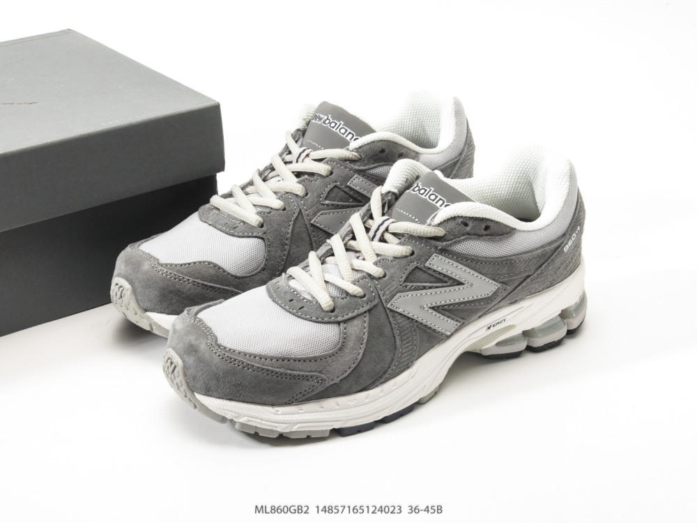 New Balance 860