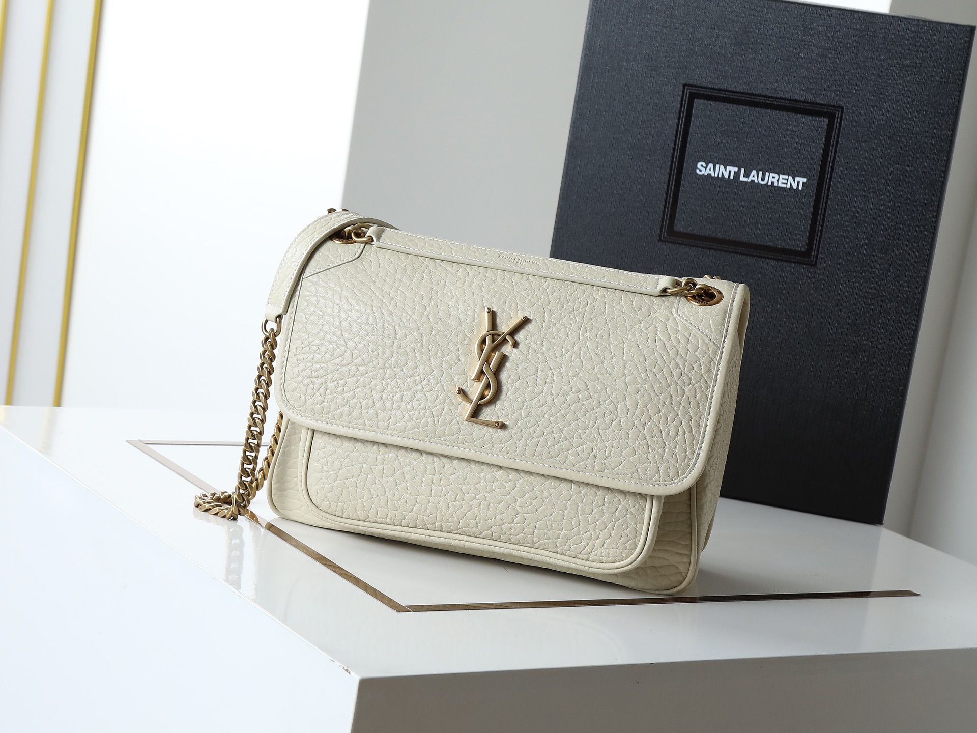 Saint Laurent