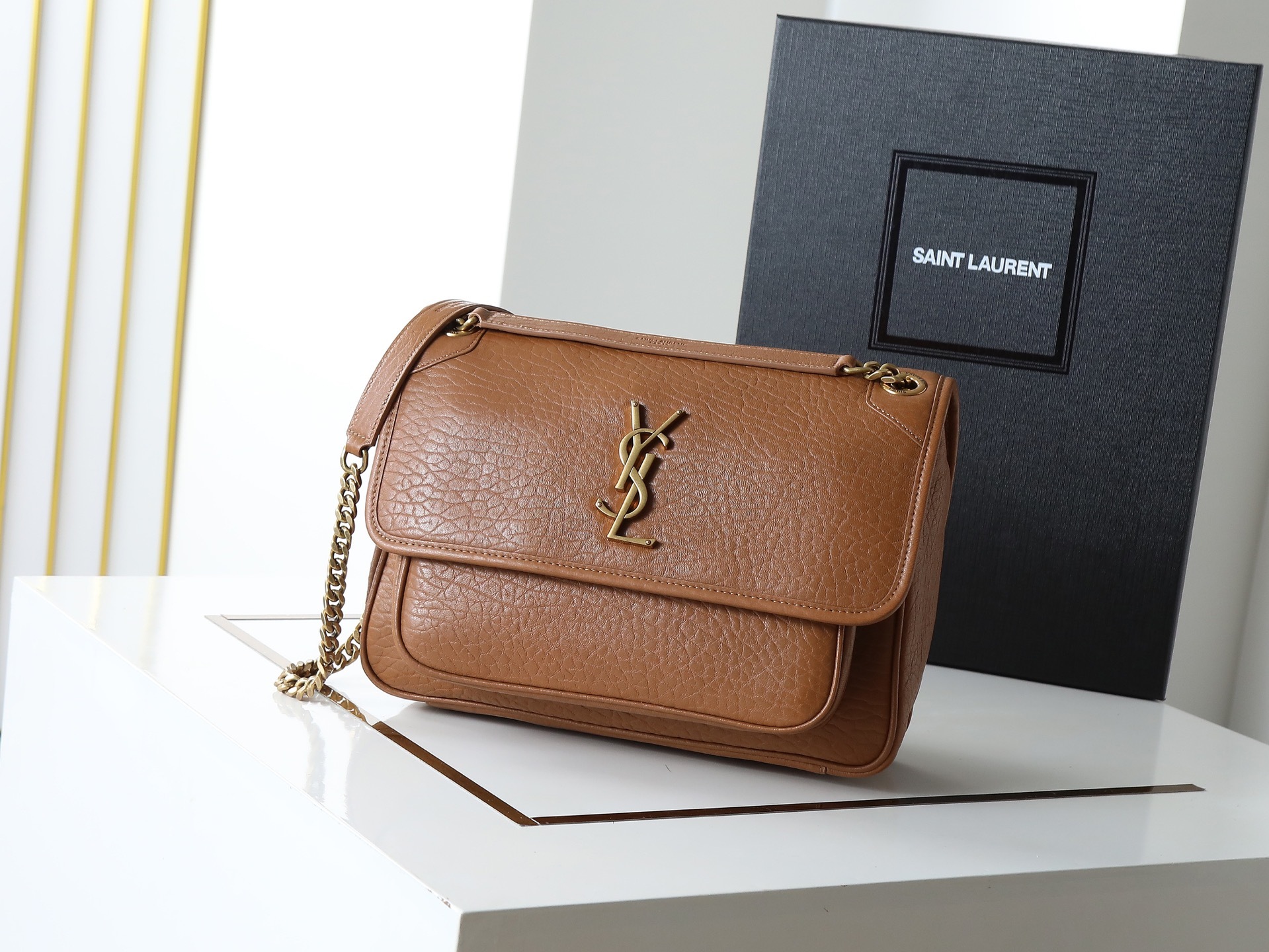 Saint Laurent