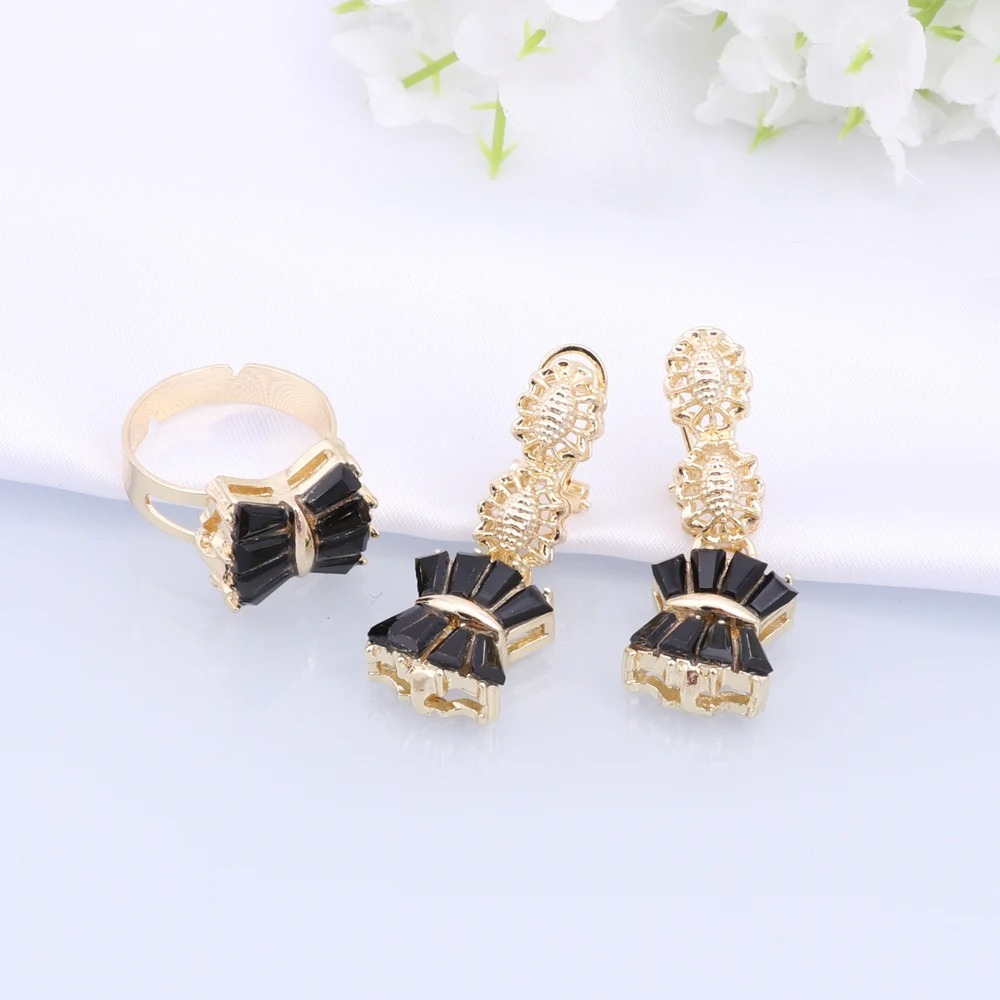 Gold Plated Alloy 4 Piece Bridal Jewelry Set with Black Clear Rhinestone Embellished Flower Motifs Glamorous for Weddings Party,www.hzwjewelry.com,Gold Plated Alloy 4 Piece Bridal Jewelry Set, Black Clear Rhinestone Flower Motif Glam Matching Set For Wedding Party