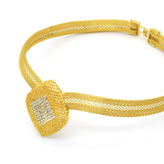 2025 Dubai Women's Fashion Jewelry Set Hot Selling Alloy Gold Plated Necklace Bracelet Earrings Rings Zircon Stone for Wedding