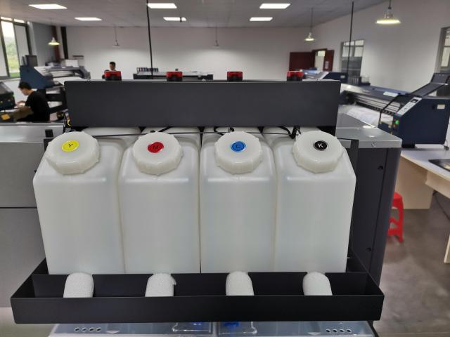 CS8 1.8m Sublimation Printer with 8 i3200 printheads