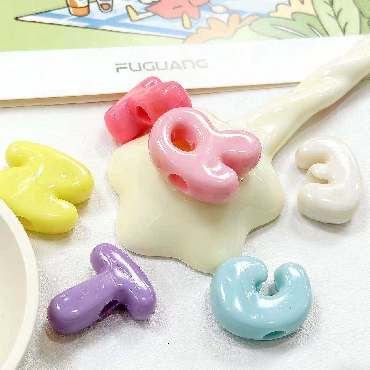 Dopamine Series Large Hole Mixed Acrylic Alphabet Beads DIY Accessories for Keychain Phone Chain Making