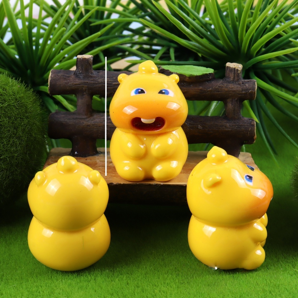Cute Capybara Animal Figurine Auto Dashboard Desktop Decoration