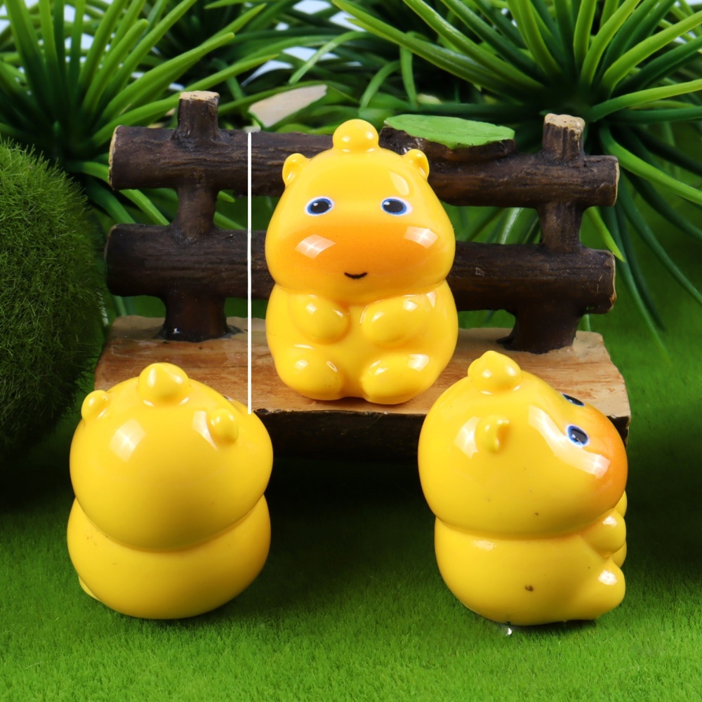 Cute Capybara Animal Figurine Auto Dashboard Desktop Decoration