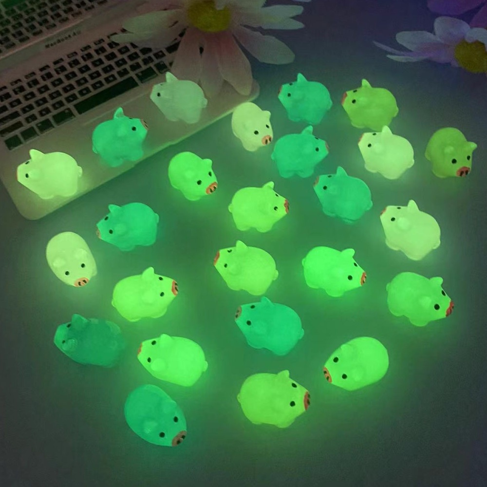 Creative Micro Landscape Glow In Dark Cute Pig Resin DIY Jewelry Accessories Decor Figurine