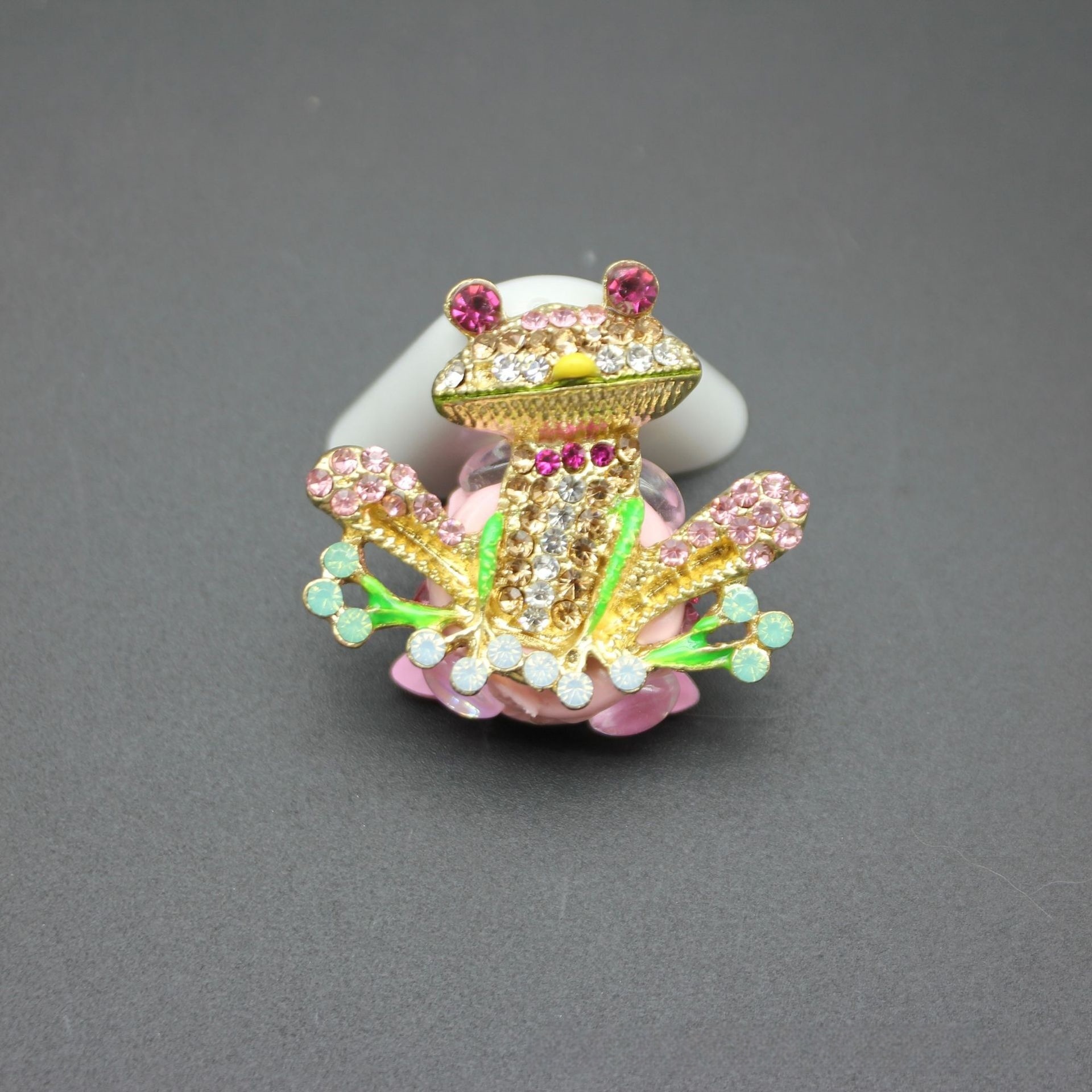 New Cute Tilted Head Frog Beads, Full Rhinestone Straight Hole Charms for Beadable Pens
