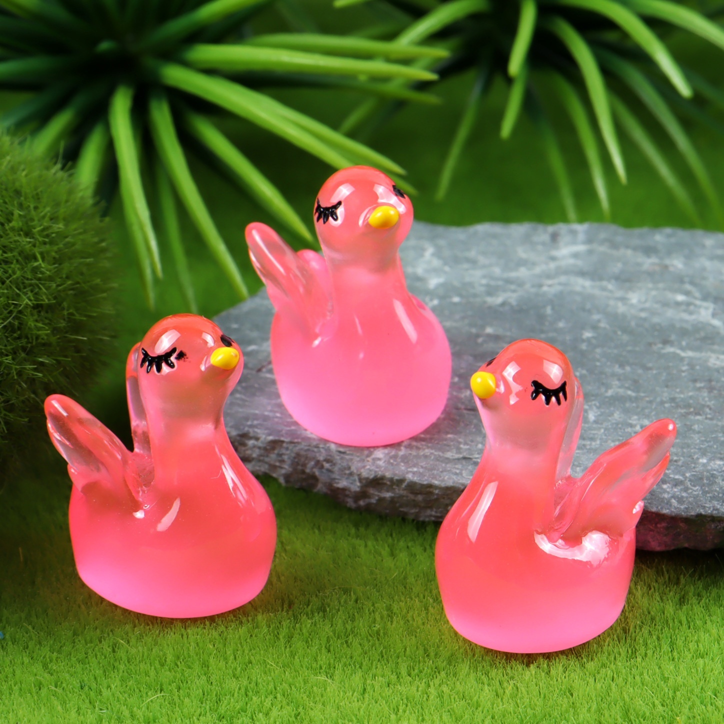 Glow In Dark Cartoon Spread Wings Swan Mini Figurine Car Micro Landscape Ornament