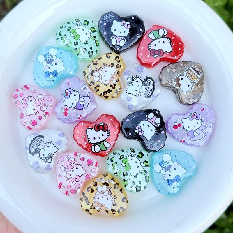 Acrylic Heart Shaped Beads with Double-sided Hello Kitty Print, Through Hole Charms for Bead Pens & Phone Chains