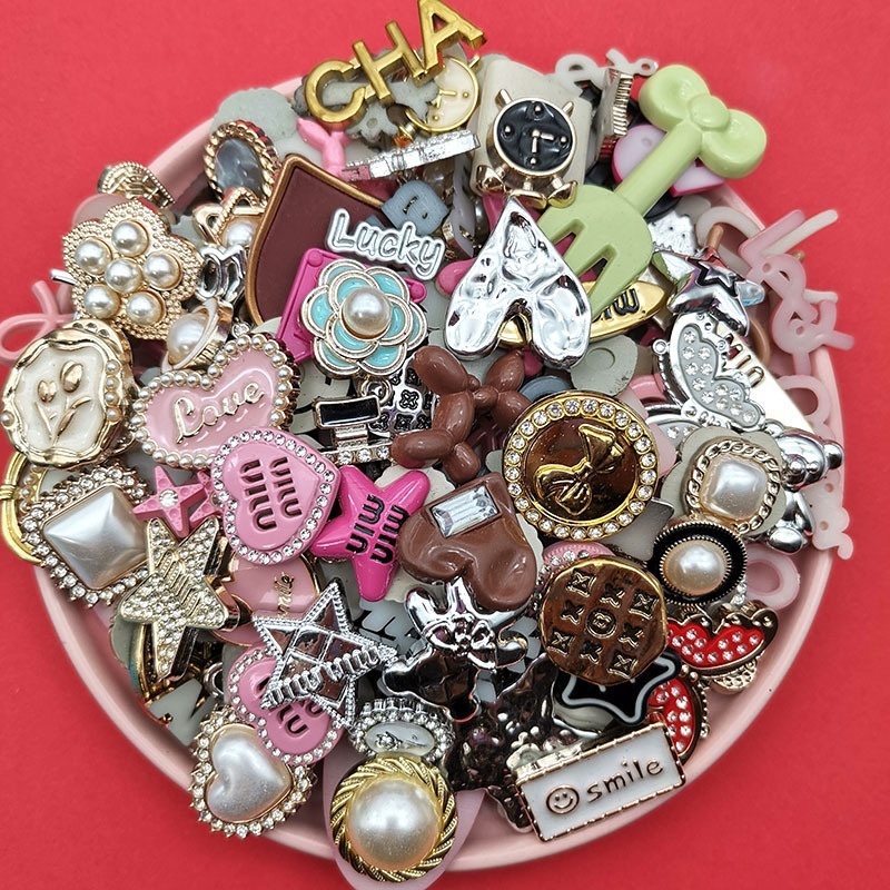  Elegant Mixed Design Pearl Letter Floral Geometric Charms for DIY Phone Case & Shoe Decoration