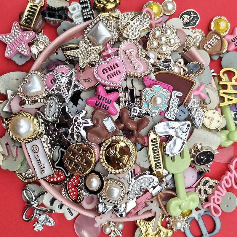  Elegant Mixed Design Pearl Letter Floral Geometric Charms for DIY Phone Case & Shoe Decoration