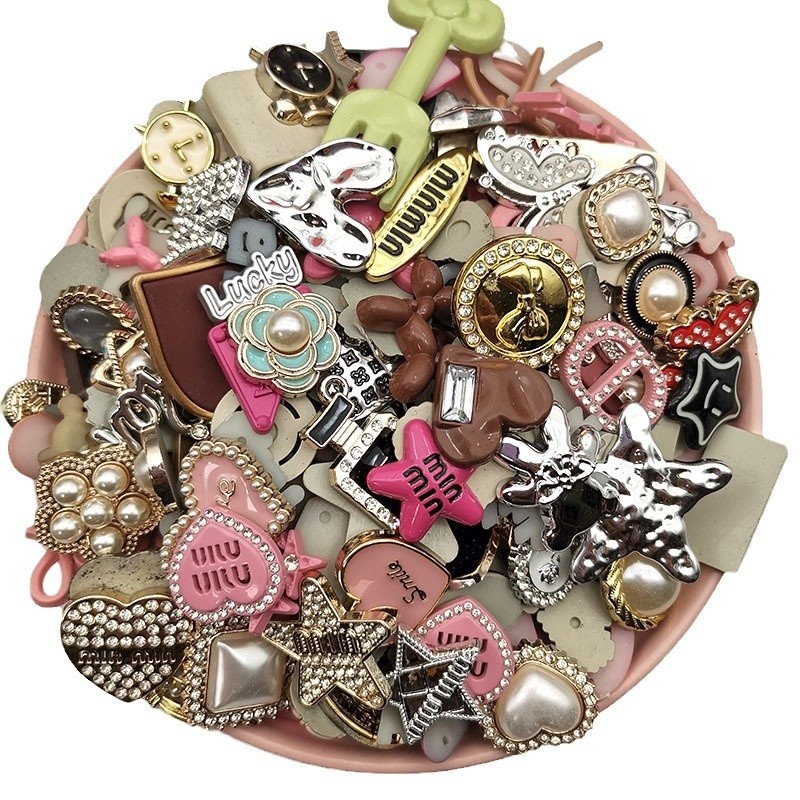  Elegant Mixed Design Pearl Letter Floral Geometric Charms for DIY Phone Case & Shoe Decoration
