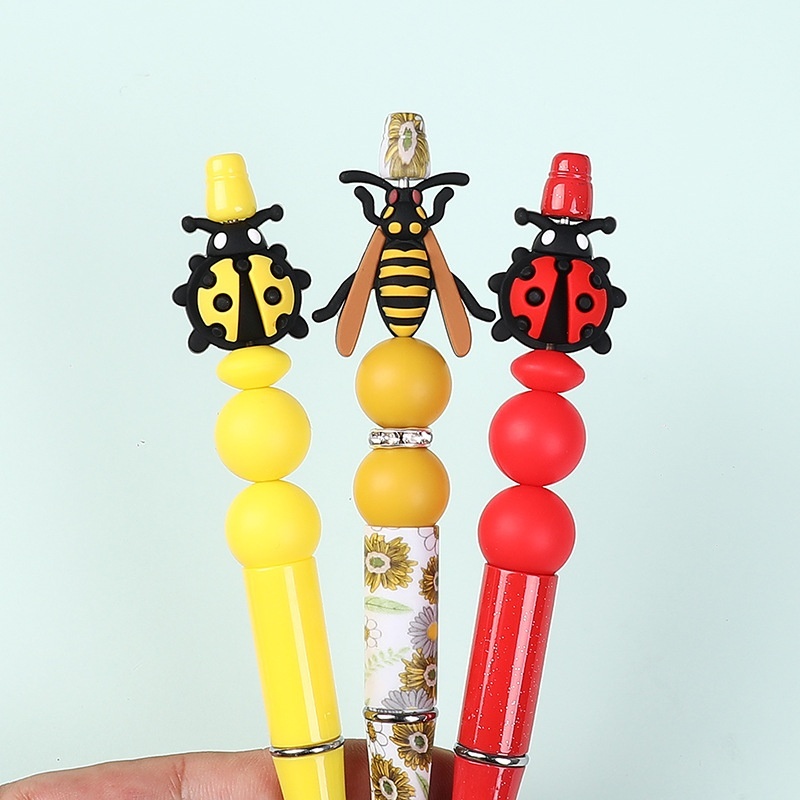 Hot New 3D Stereo Ladybug Silicone Beads ， DIY Craft Accessories for Pen Making