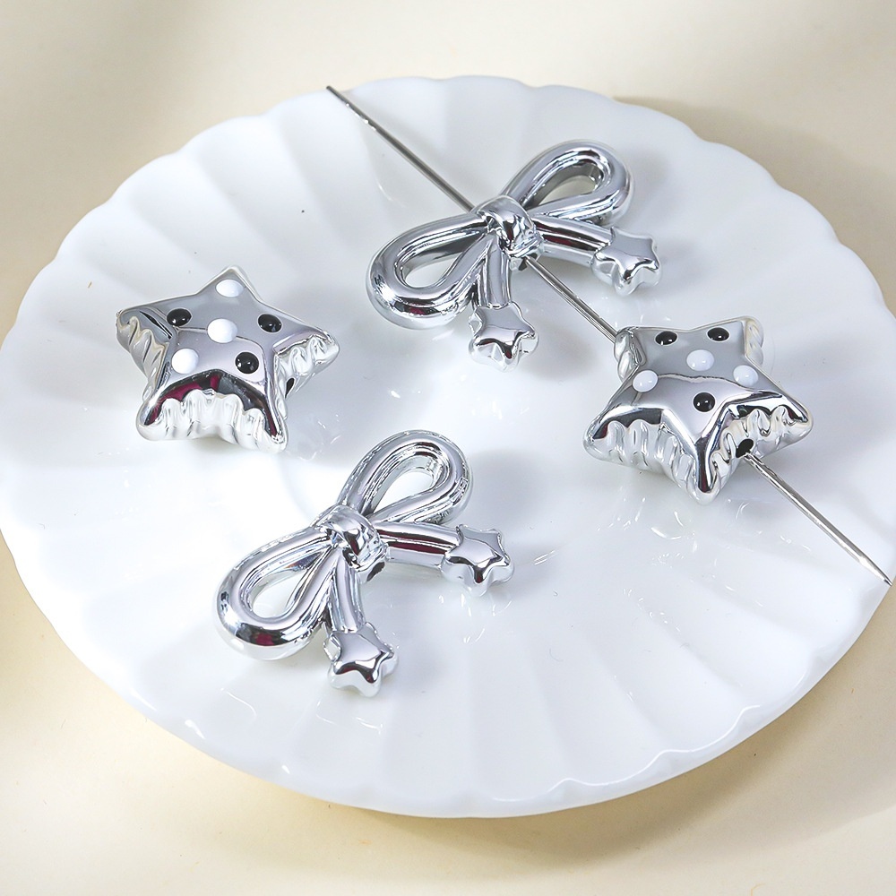 Cute acrylic bow star drip oil beads for DIY jewelry making. Perfect for phone straps, keychains, beaded pens & necklaces