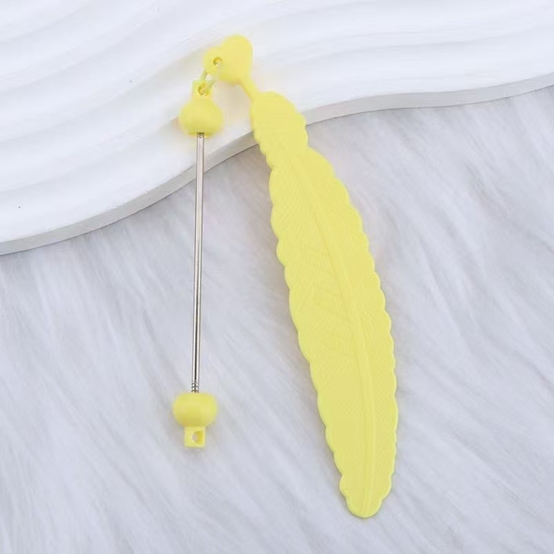 Who Gets It?! DIY Feather Bookmark Accessory – Perfect for Book Lovers & Gifting!