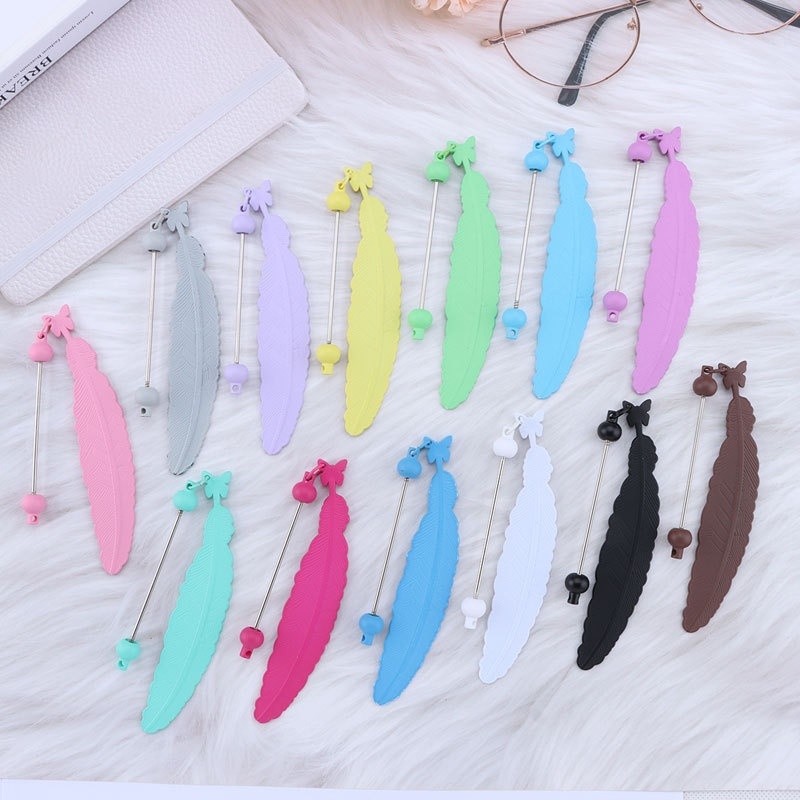 Who Gets It?! DIY Feather Bookmark Accessory – Perfect for Book Lovers & Gifting!