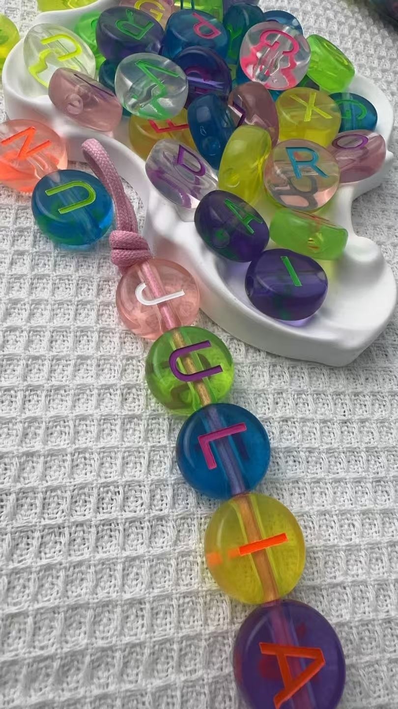 Candy Color Transparent Acrylic Alphabet Beads, Plastic Letter Beads for DIY Jewelry Wholesale