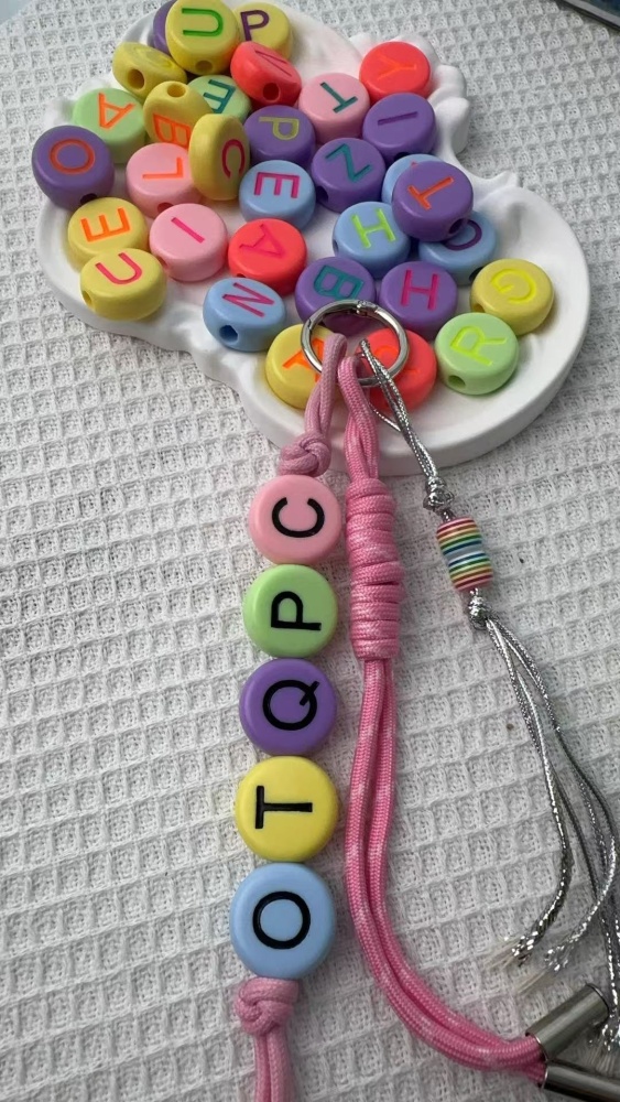 Acrylic Alphabet Beads, Single Letter Beads with Color Background & Black Font, Loose Beads for Bracelet DIY Jewelry Wholesale