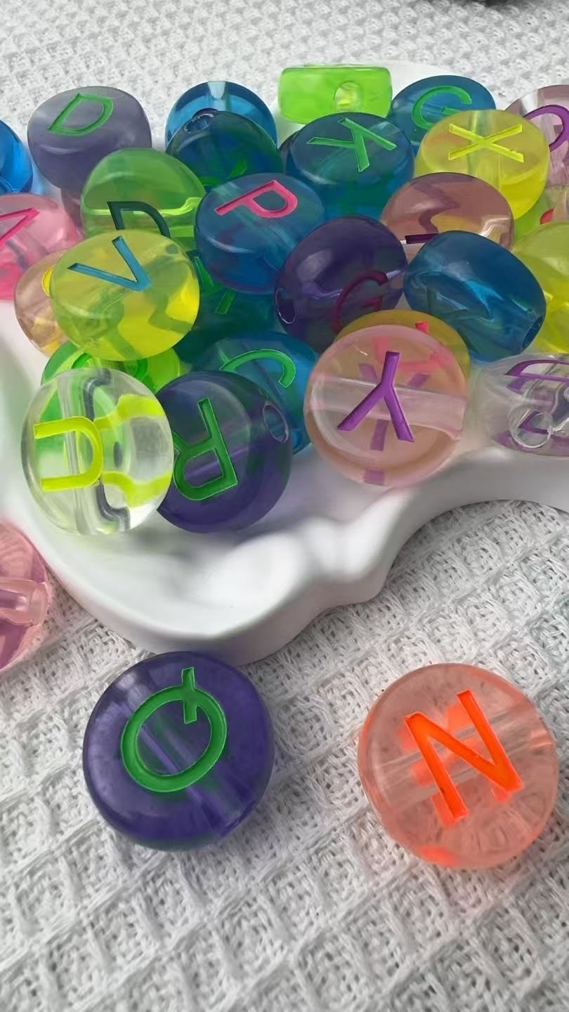 Candy Color Transparent Acrylic Alphabet Beads, Plastic Letter Beads for DIY Jewelry Wholesale