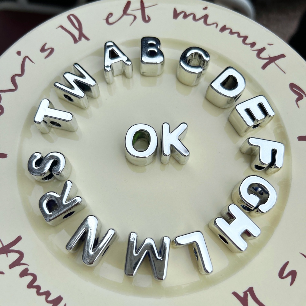 Large Hole Acrylic Alphabet Beads, Dopamine Style Loose Beads for Braided Rope Bag Charm DIY Accessories Wholesale