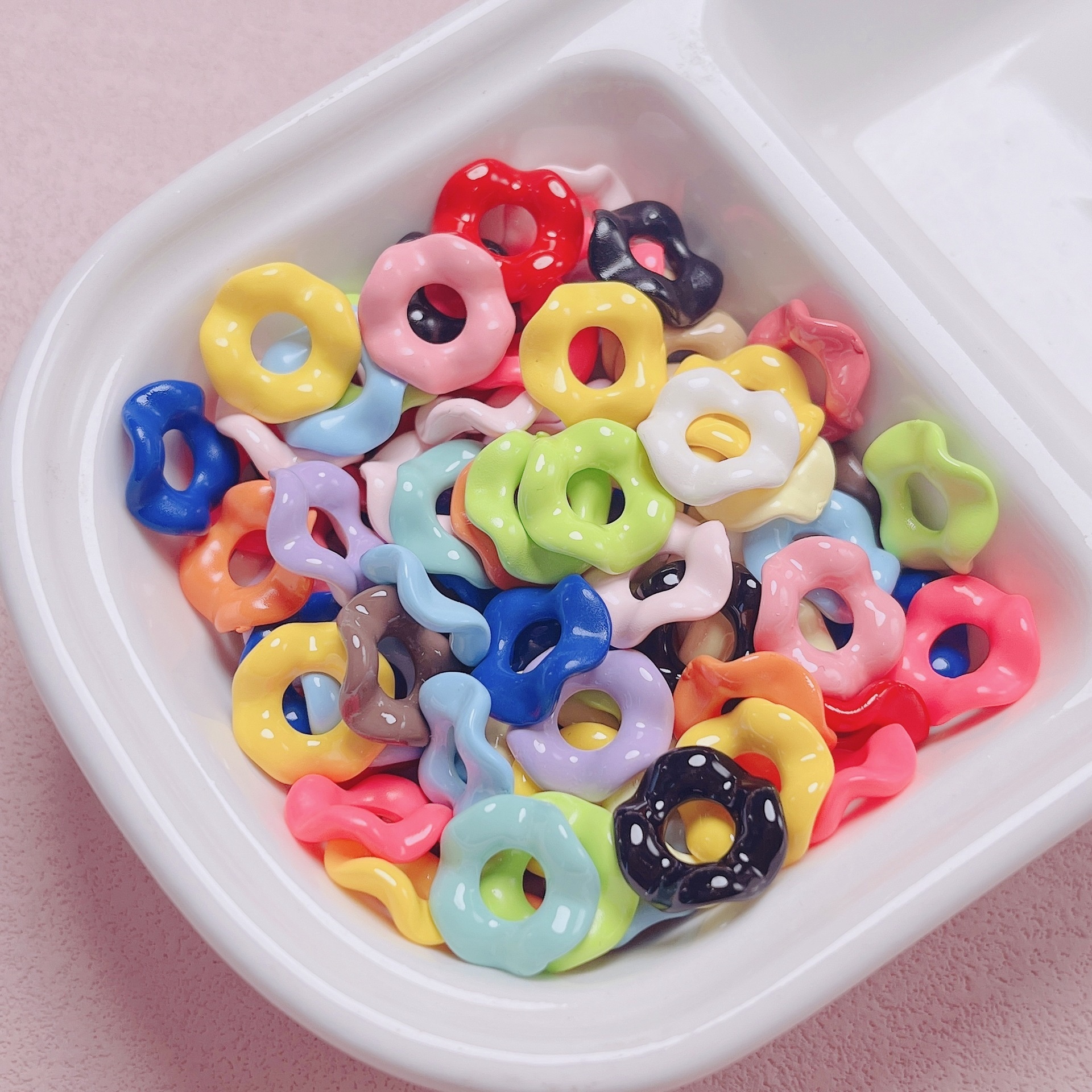 Painted Acrylic Wavy Lace Stackable Beads, Loose Beads for Phone Chain Bag Charm DIY Craft Wholesale