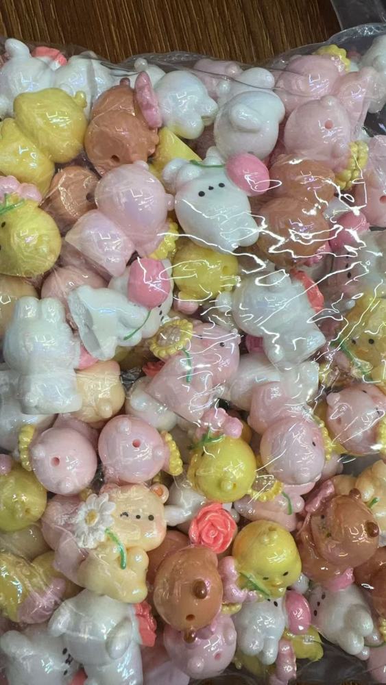 Cute Big-Eyed Monster Mini Figurine Beads, DIY Ornament Accessories for Car & Desktop Decoration Wholesale