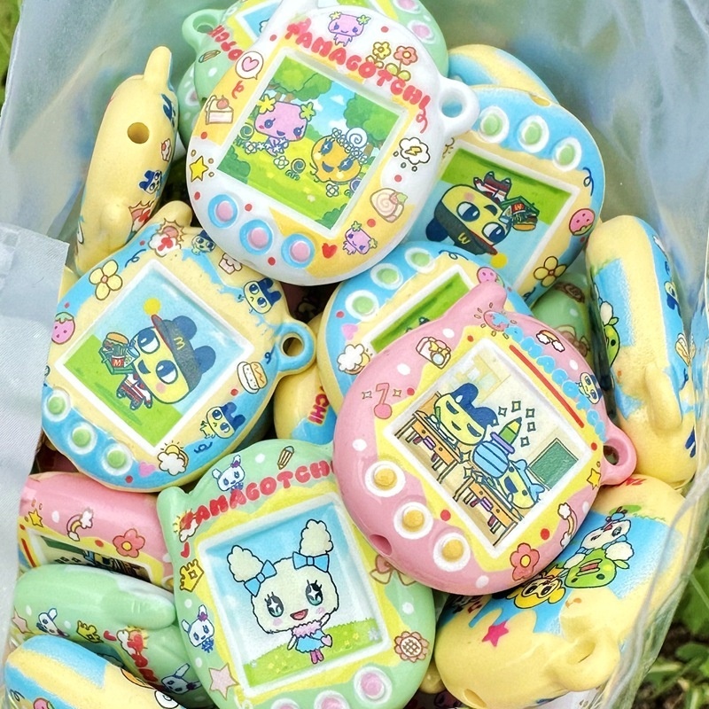 Mameguchi Double Sided Printed Tamagotchi Beads, Through Hole Resin Beads for DIY Car Pendant, Phone Lanyard & Handmade Jewelry Wholesale