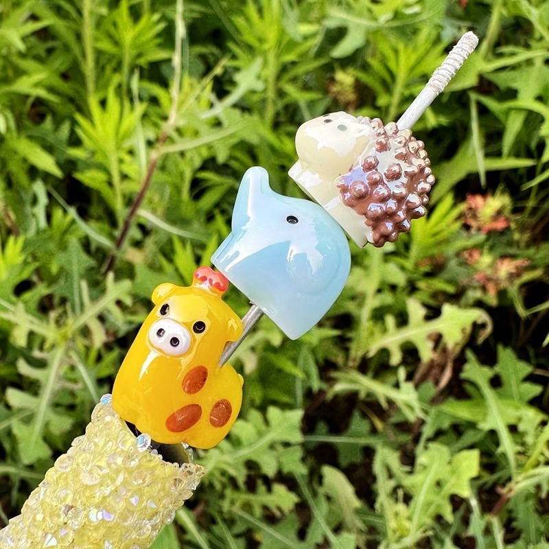 3D Animal Through Hole Resin Beads, DIY Phone Lanyard Bag Charm Handmade Jewelry New Year Craft Supplies Wholesale
