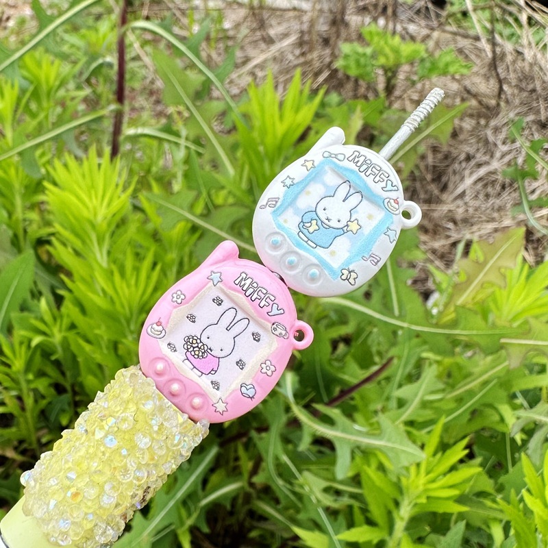 Small Painted Acrylic Miffy & Tamagotchi Game Console Beads, DIY Phone Charm Lanyard Jewelry Making Supplies Wholesale