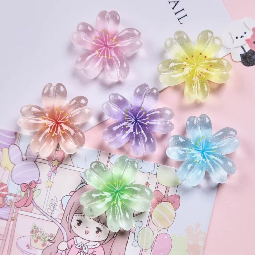 Multi-functional resin cartoon charms. Wholesale DIY materials for decorating phone cases and cream glue handicrafts