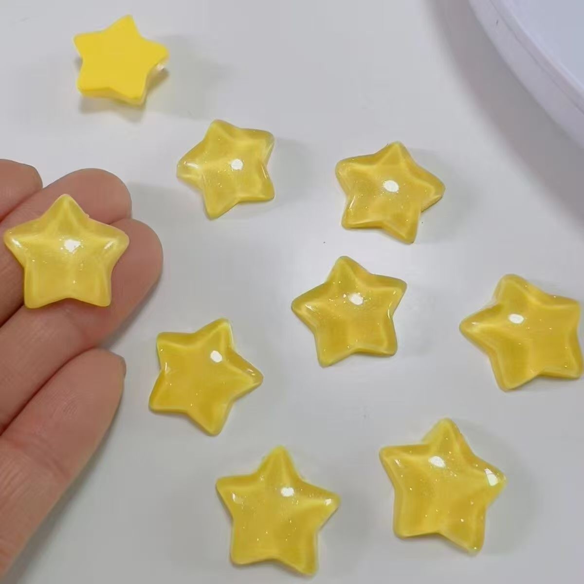 Cute flowers Resin Ornaments Bulk, Craft Materials for Cream Glue Handicrafts