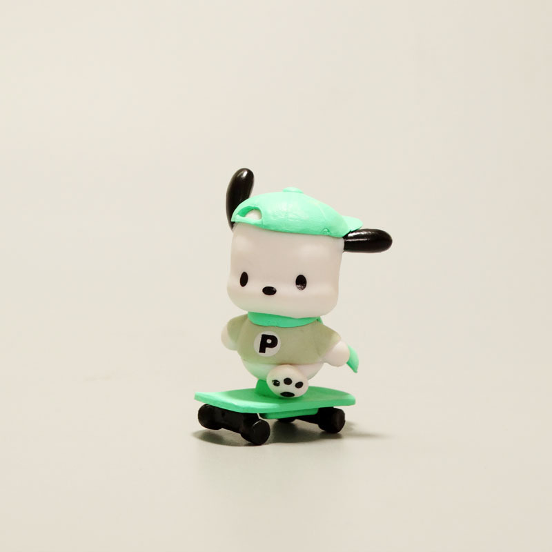 Wholesale Classic PVC Mini Doll Figurines Bulk Universal PVC Ornaments for Phone Case Making