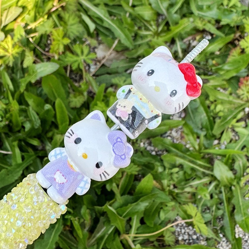 Wholesale Hobby Vertical Hole Cartoon Resin Beads Bulk Affordable DIY Jewelry Stringing Supplies