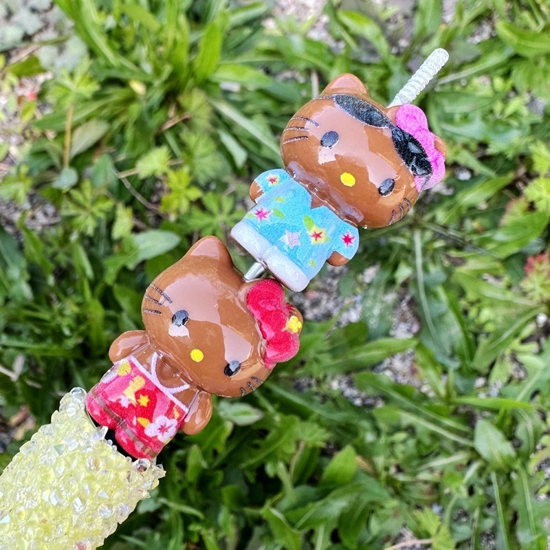 Wholesale Assorted Theme Vertical Hole Cartoon Resin Beads Bulk Multi-Style DIY Beaded Pen Materials