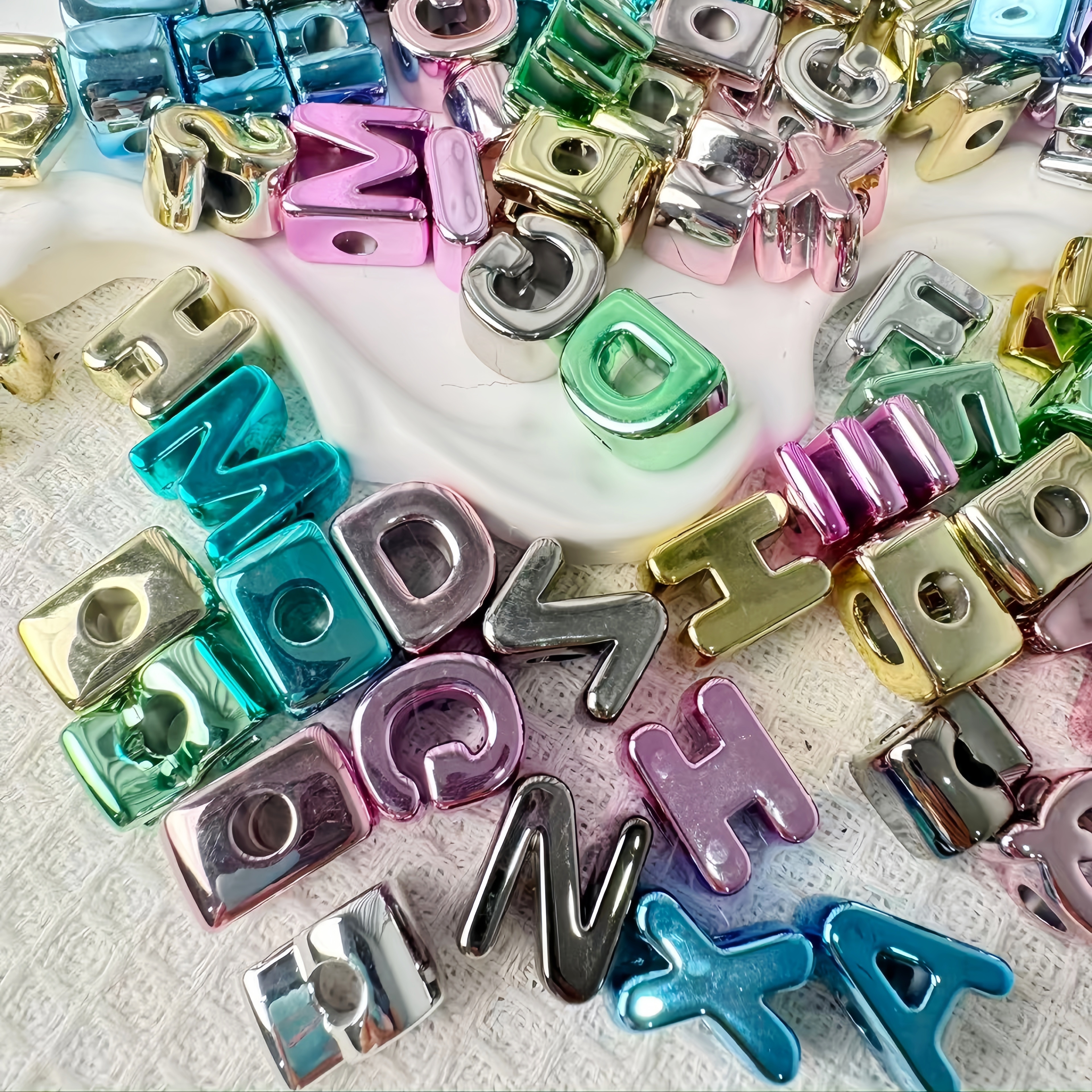 Bulk Mixed Plastic Letter Beads Wholesale Plastic Alphabet Charms for Custom DIY Name Jewelry
