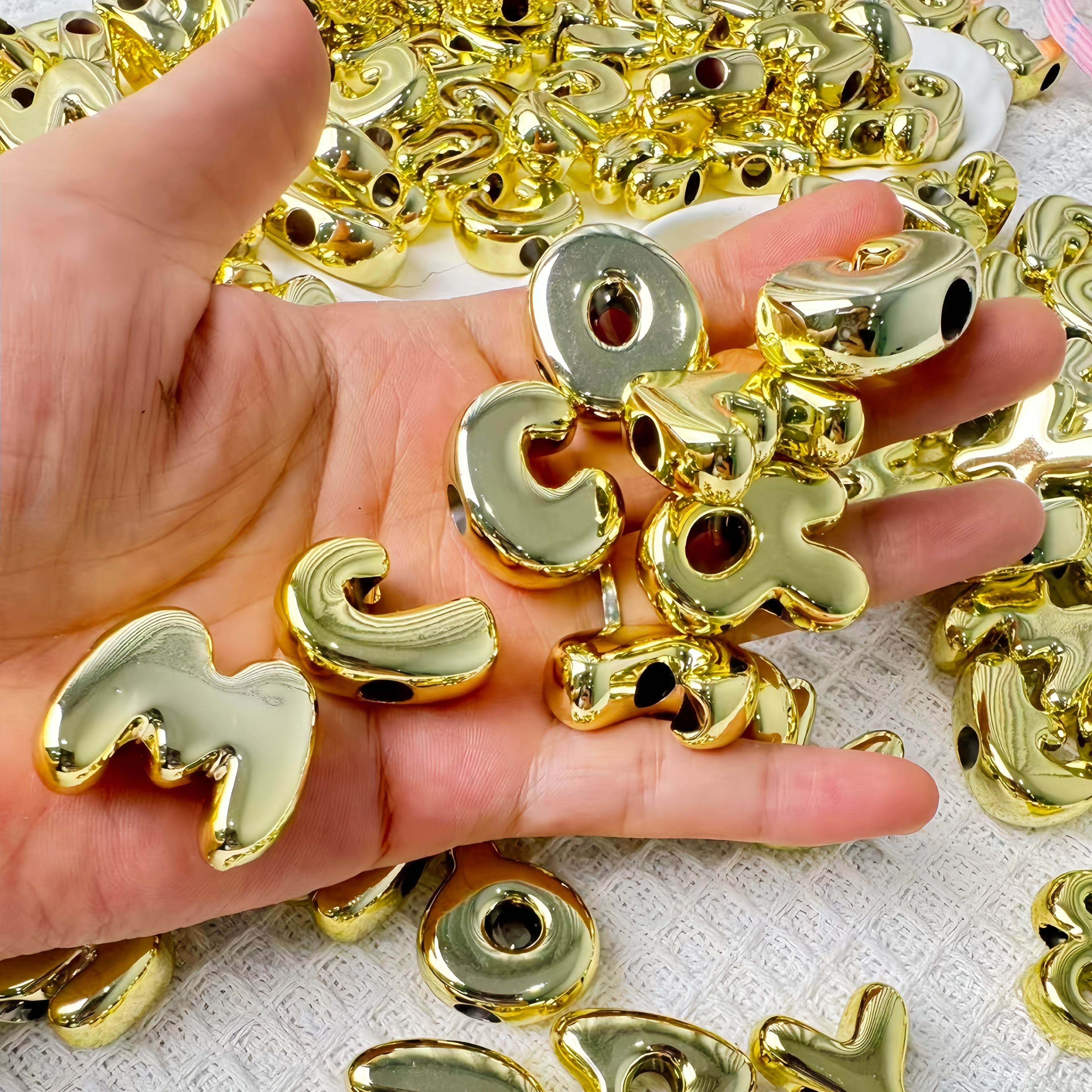 General All-Match Plastic Alphabet Beads Bulk Wholesale DIY Accessories for Phone Lanyards & Beaded Pens