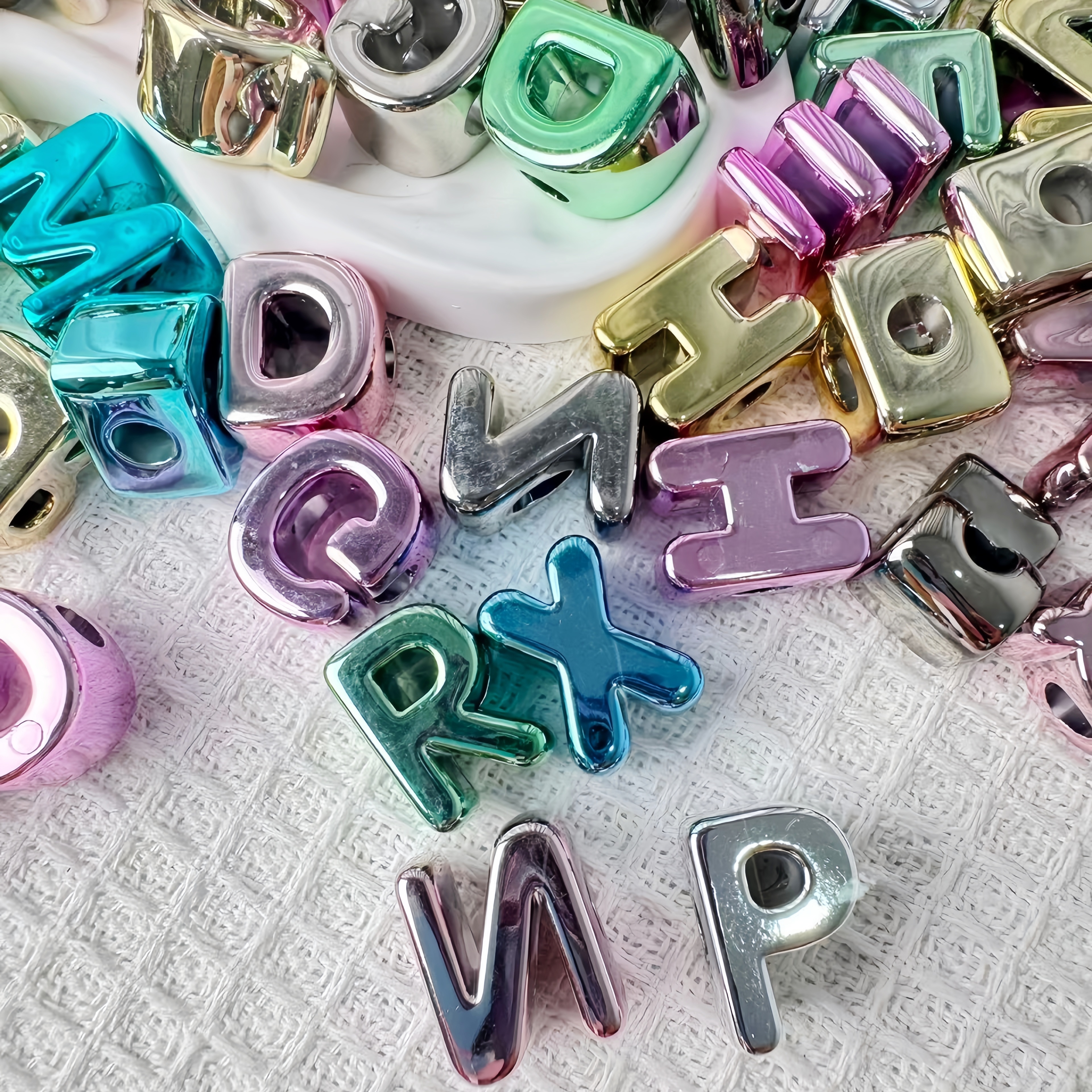 Bulk Mixed Plastic Letter Beads Wholesale Plastic Alphabet Charms for Custom DIY Name Jewelry