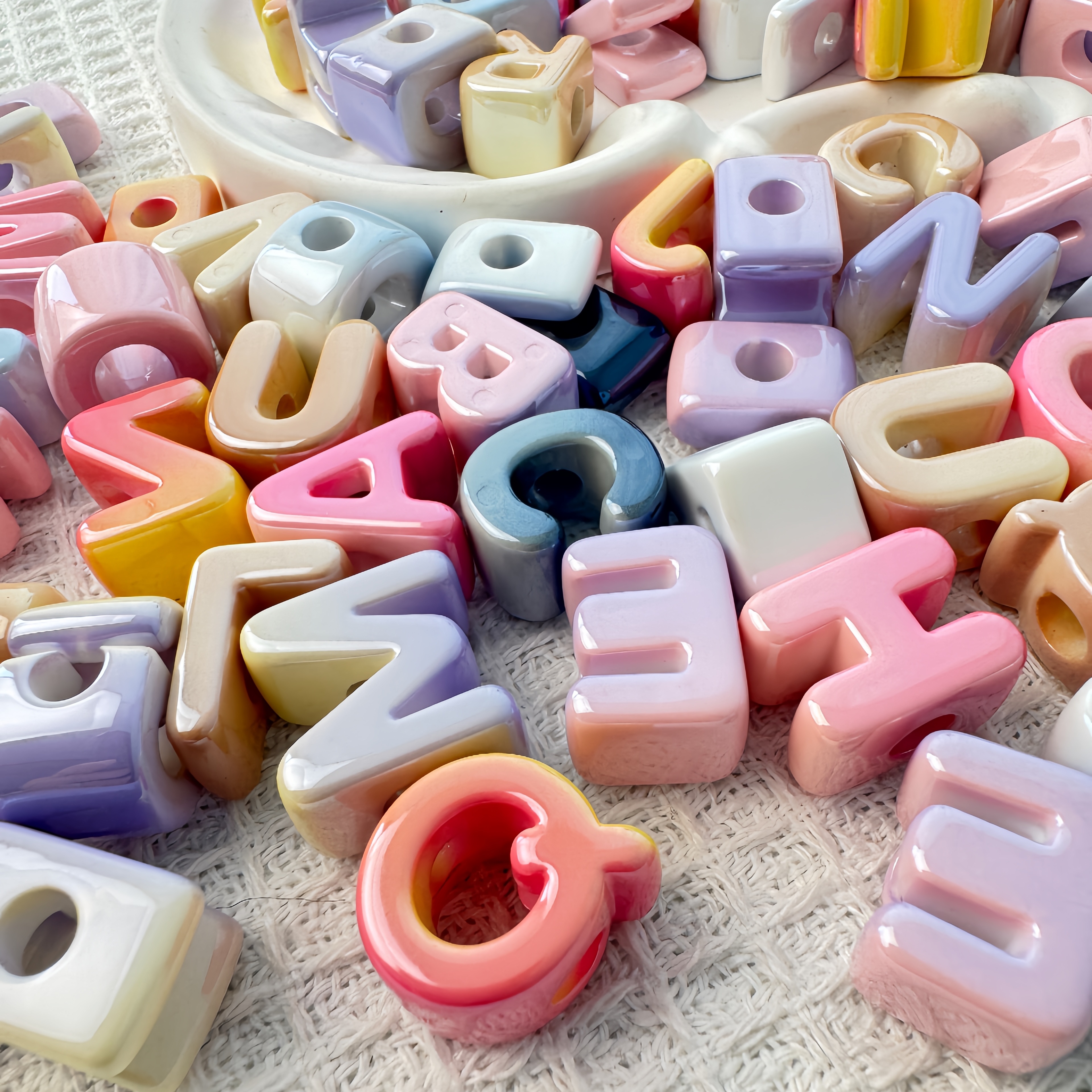 SINGLE LETTERS Multi-color Acrylic Beads Wholesale DIY Jewelry Making Charms Bracelet Necklace Accessories