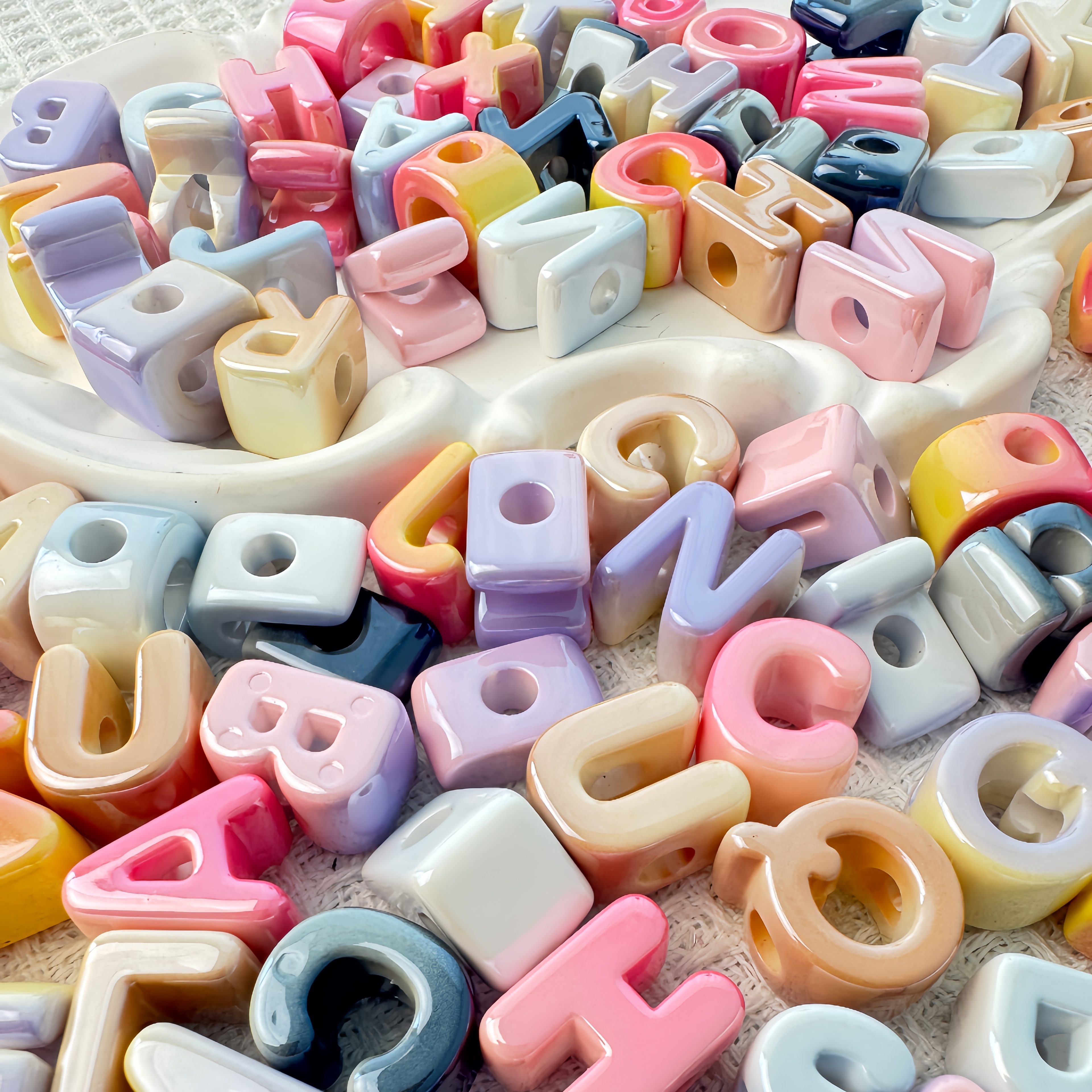 SINGLE LETTERS Multi-color Acrylic Beads Wholesale DIY Jewelry Making Charms Bracelet Necklace Accessories