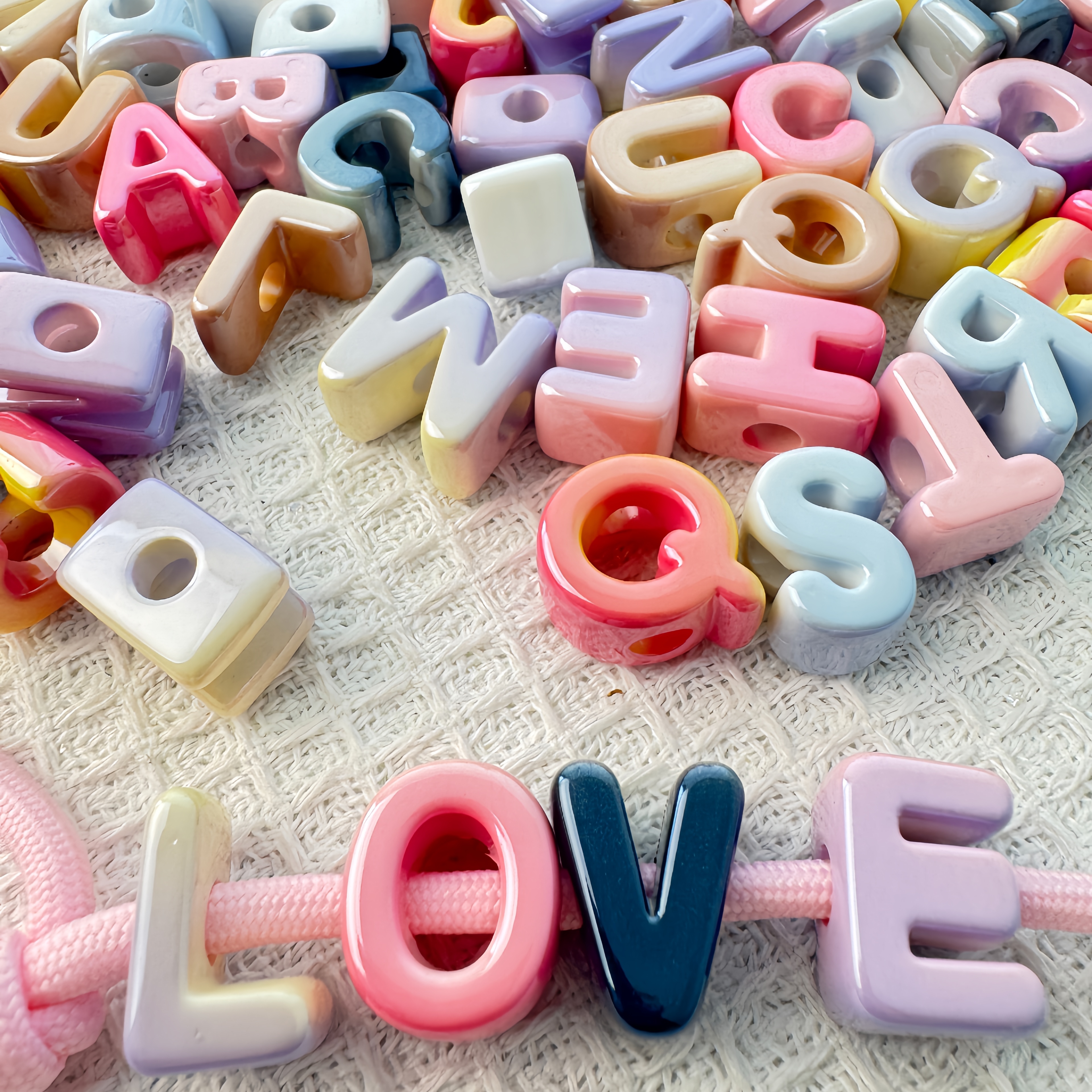 SINGLE LETTERS Multi-color Acrylic Beads Wholesale DIY Jewelry Making Charms Bracelet Necklace Accessories