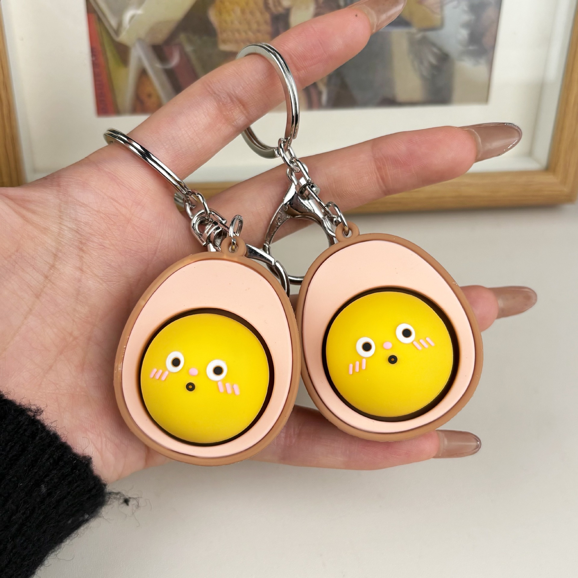 Portable Fidget Clicker Keychain, Mini Finger Press Decompression Toy Backpack Hanging Charm