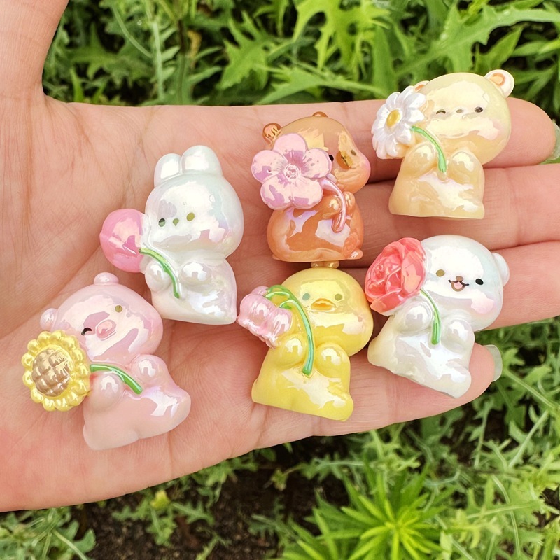 Creative Resin Through Hole Beads, DIY Supplies for Phone Strap Keychain Beaded Pen Jewelry Making