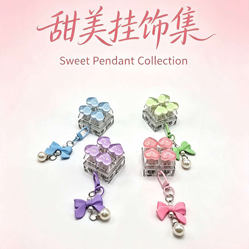 ASMR Mechanical Switch Clicker Keyring, Portable Finger Presser, Backpack Hanging Ornament, Anxiety Relief Toy for Adults Teens