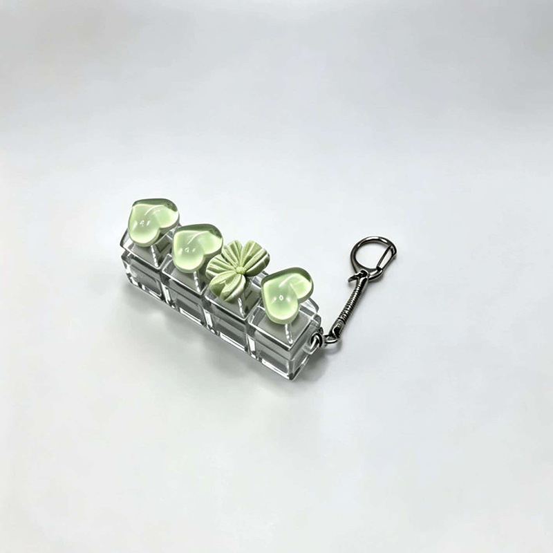 Stress Relief Finger Clicker Keychain, Compact Pocket Fidget Toy, Purse Backpack Decoration, Fun Present for Kids Adults