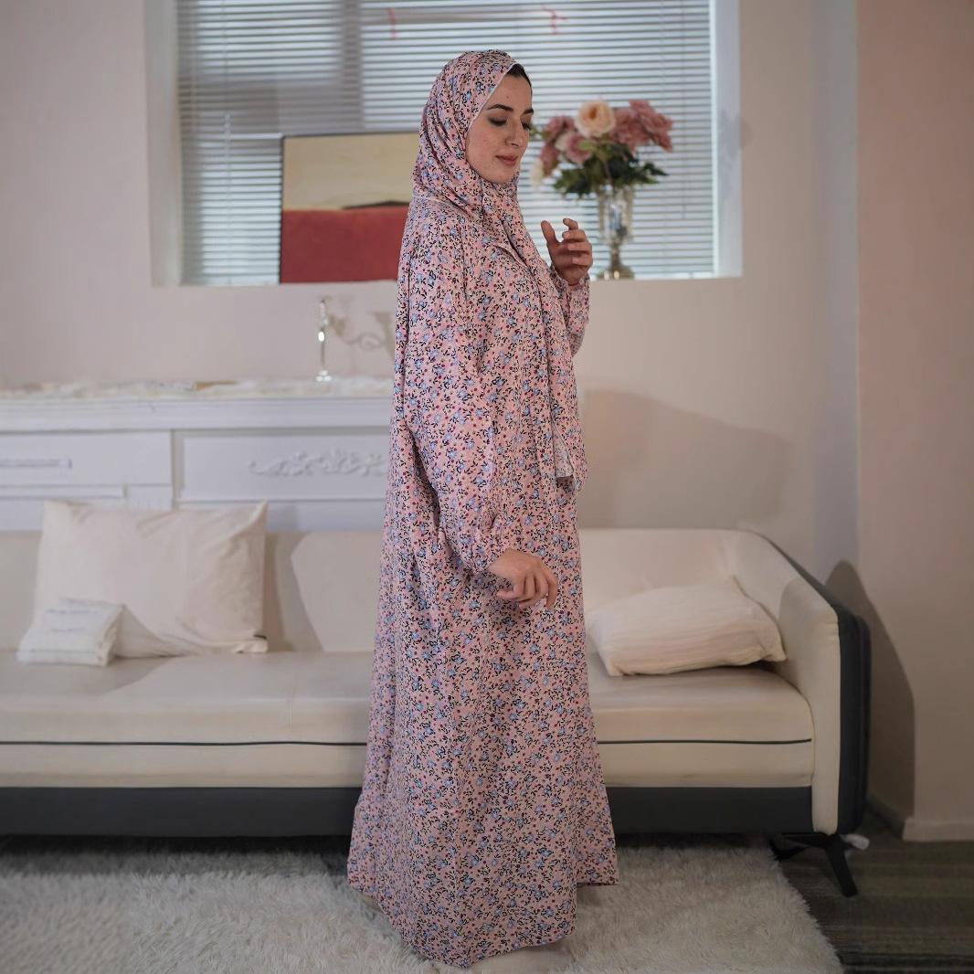 Elegant floral Muslim dress set | Integrated headscarf design | Comfortable and modest | Suitable for both festivals and daily wear