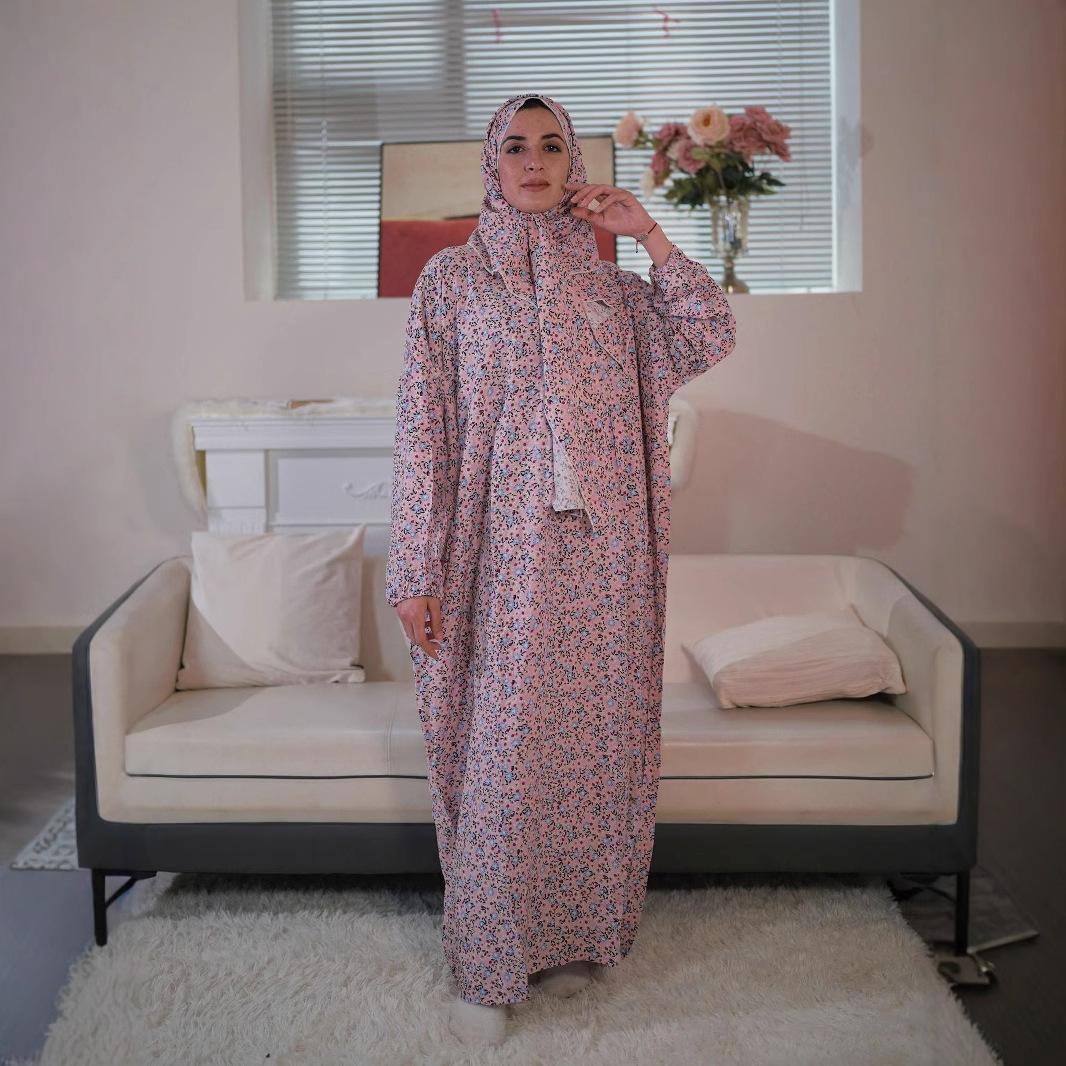 Elegant floral Muslim dress set | Integrated headscarf design | Comfortable and modest | Suitable for both festivals and daily wear