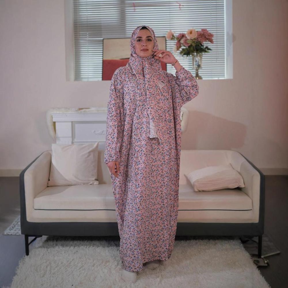 Elegant floral Muslim dress set | Integrated headscarf design | Comfortable and modest | Suitable for both festivals and daily wear