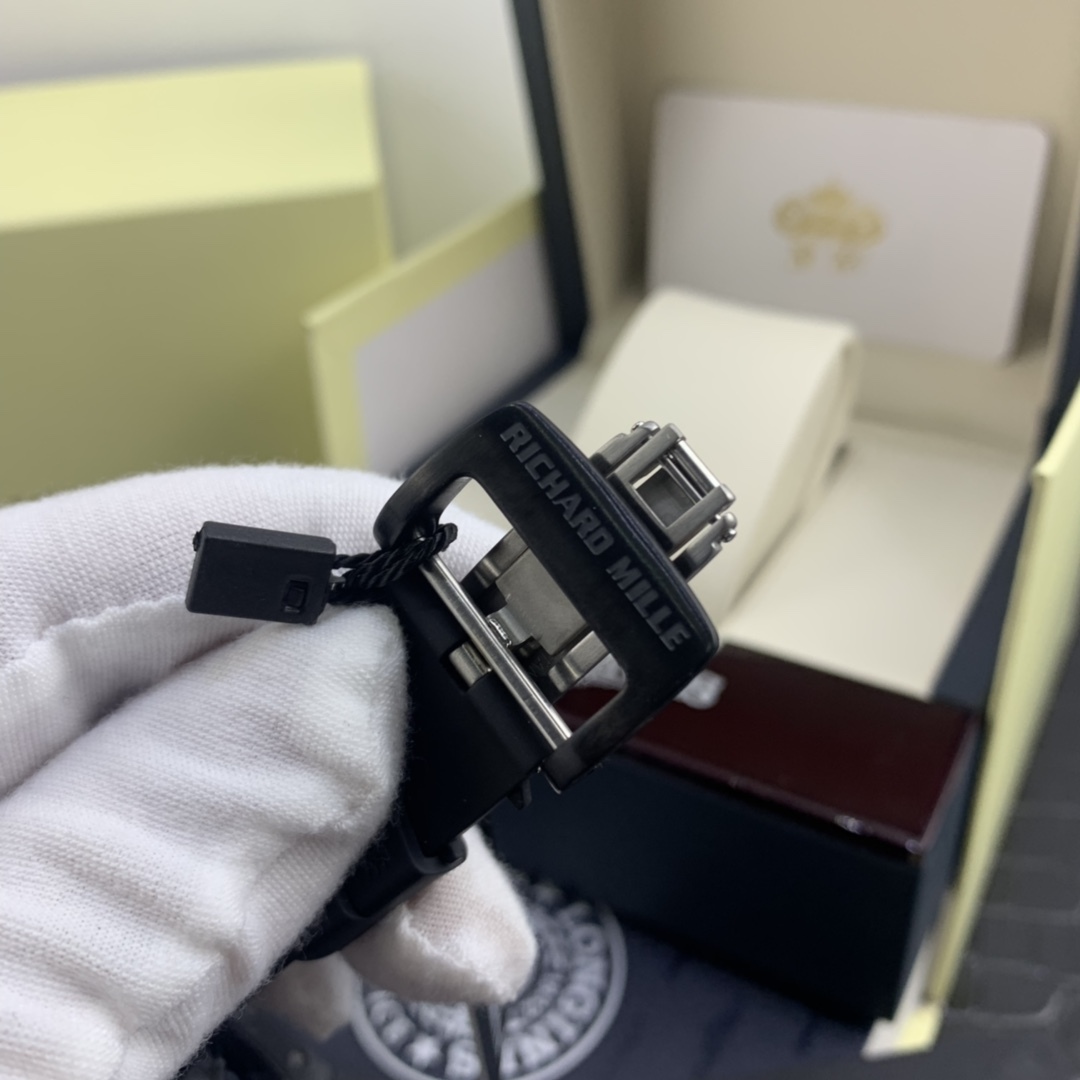 Richard,WATCH SHOP,Richard