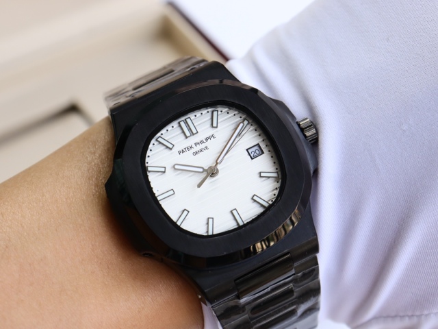 1,WATCH SHOP,1