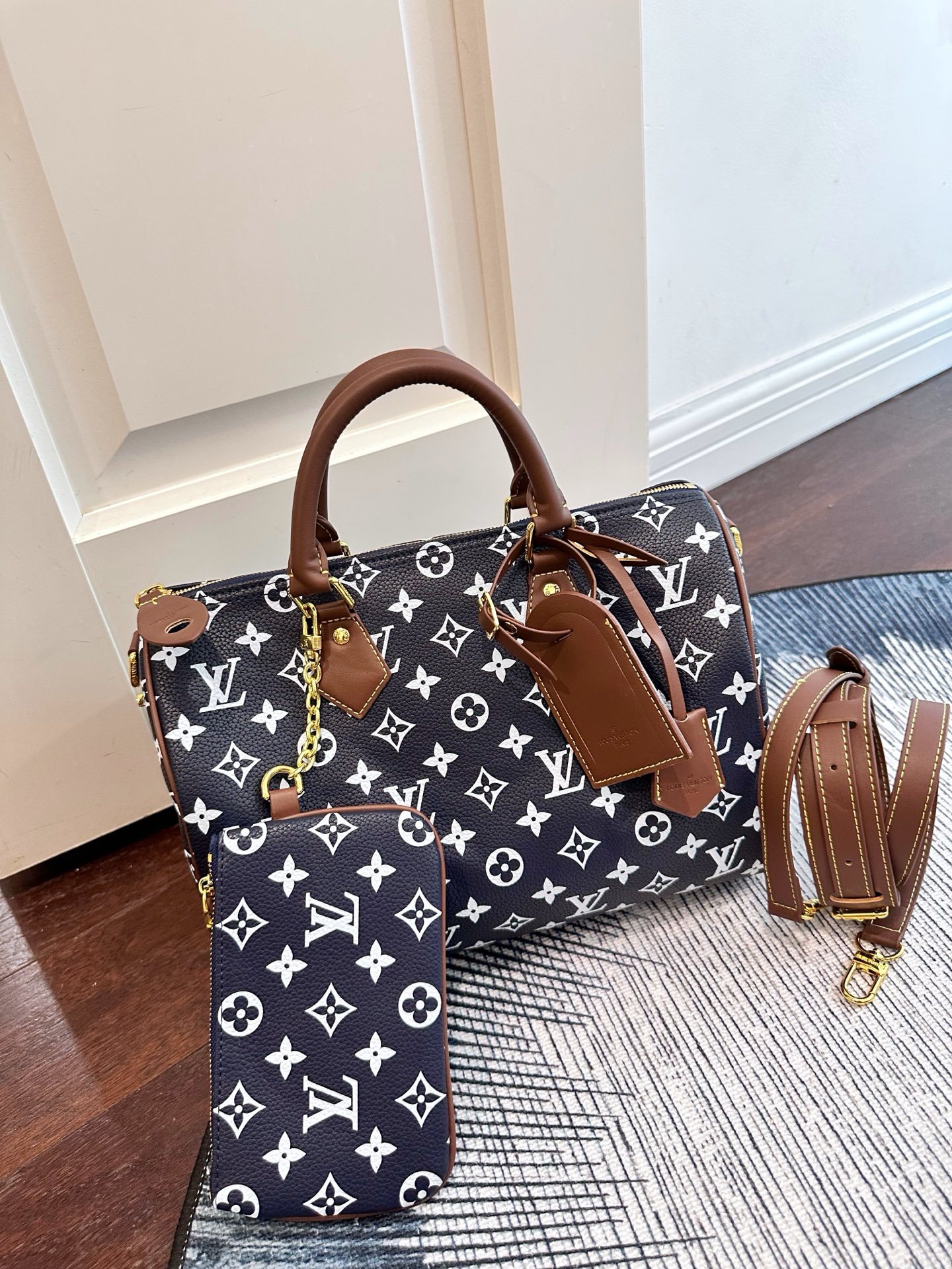 LV,WATCH SHOP,LV